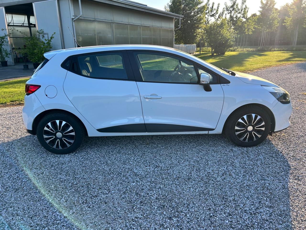 Renault Clio 1.5 dCi 75CV