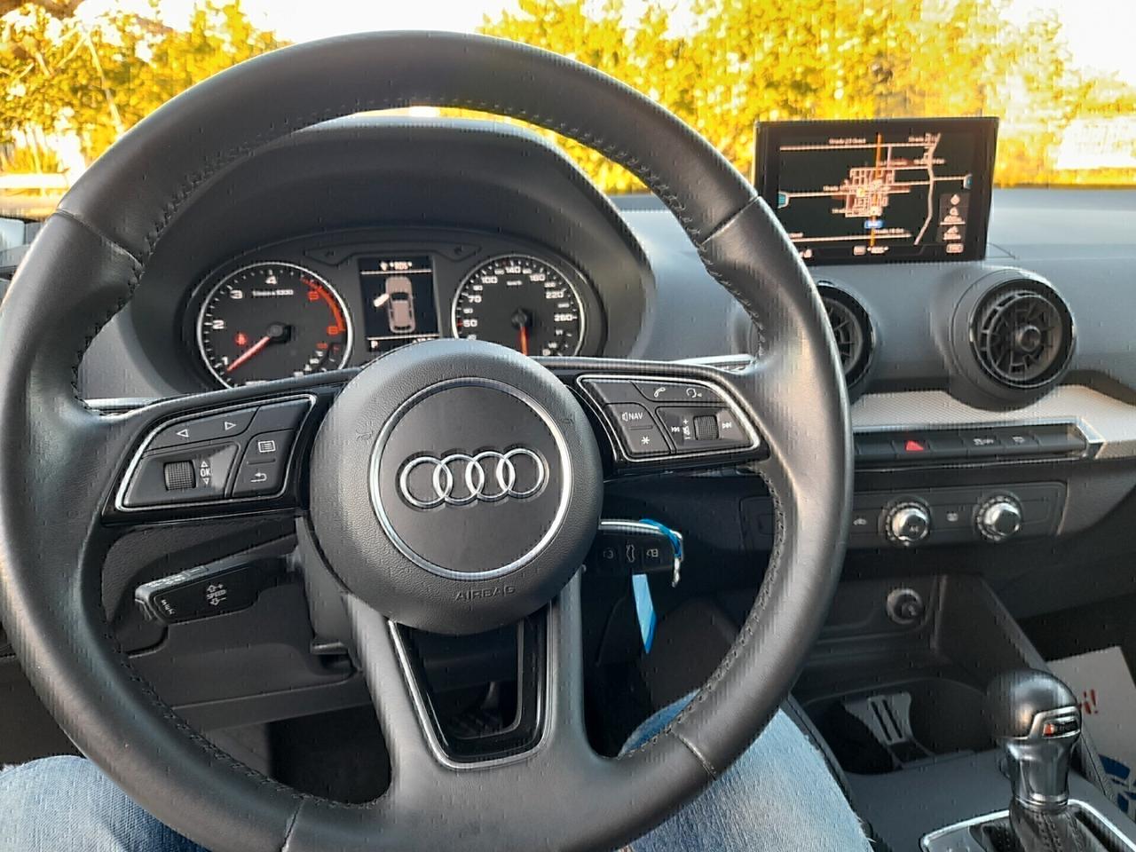 Audi Q2 30 TDI S TRONIC DESIGN PALETTE F.1 SPORT