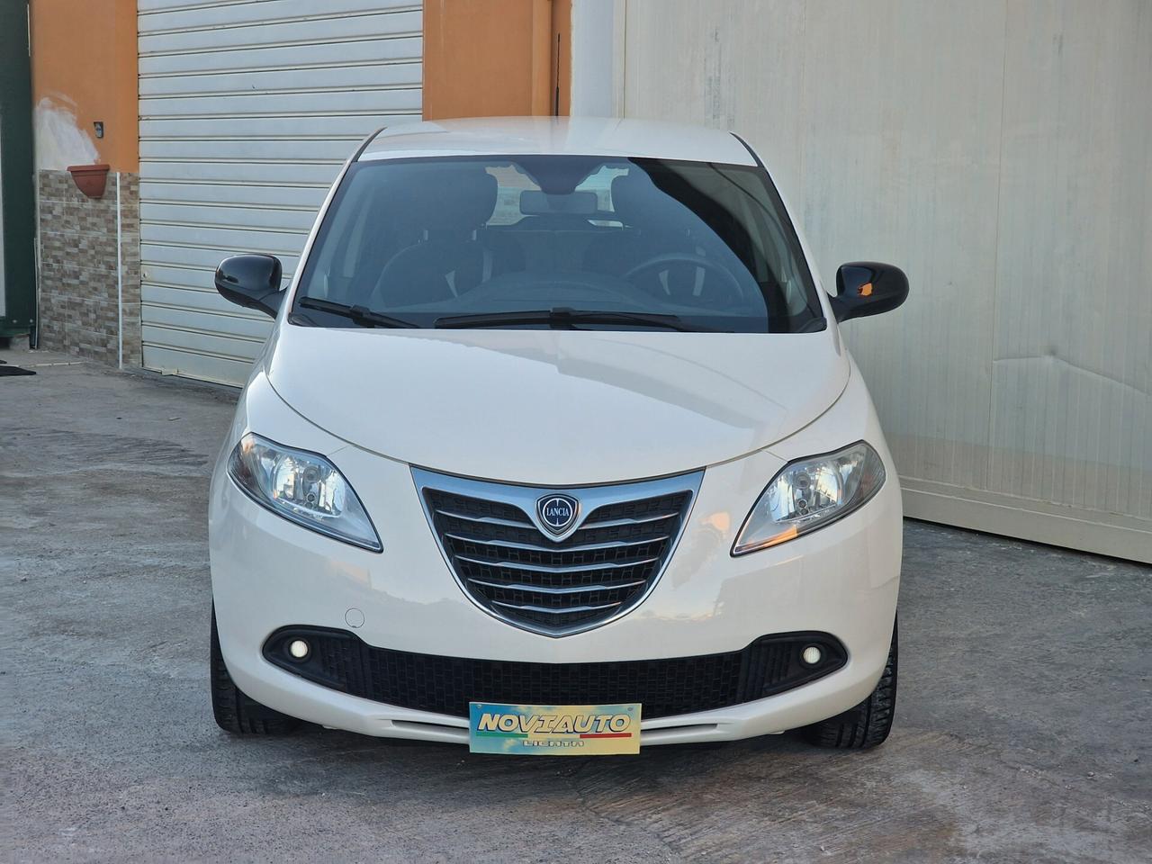 Lancia Ypsilon 1.2 69 CV Unyca