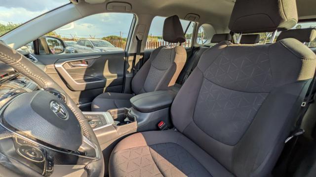 TOYOTA RAV 4 E-CVT 4WD 2.5cc 222cv AUTOM. NAVI CAMERA POST.