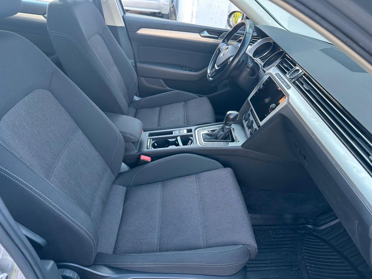 Volkswagen Passat Variant 1.6 TDI SCR DSG Business BMT