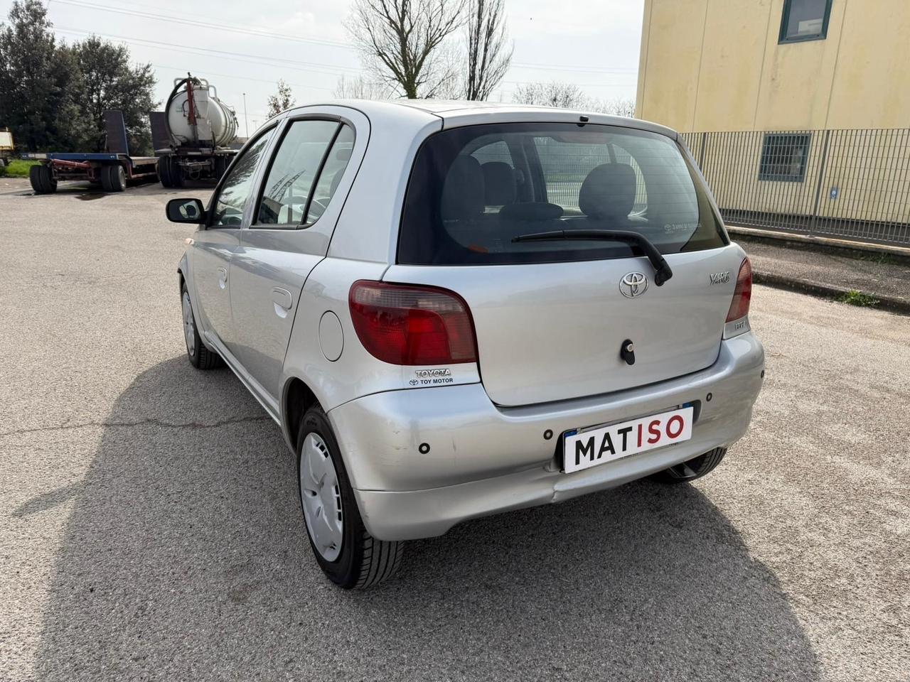 Toyota Yaris 1.3i 16V cat 5 porte Luna