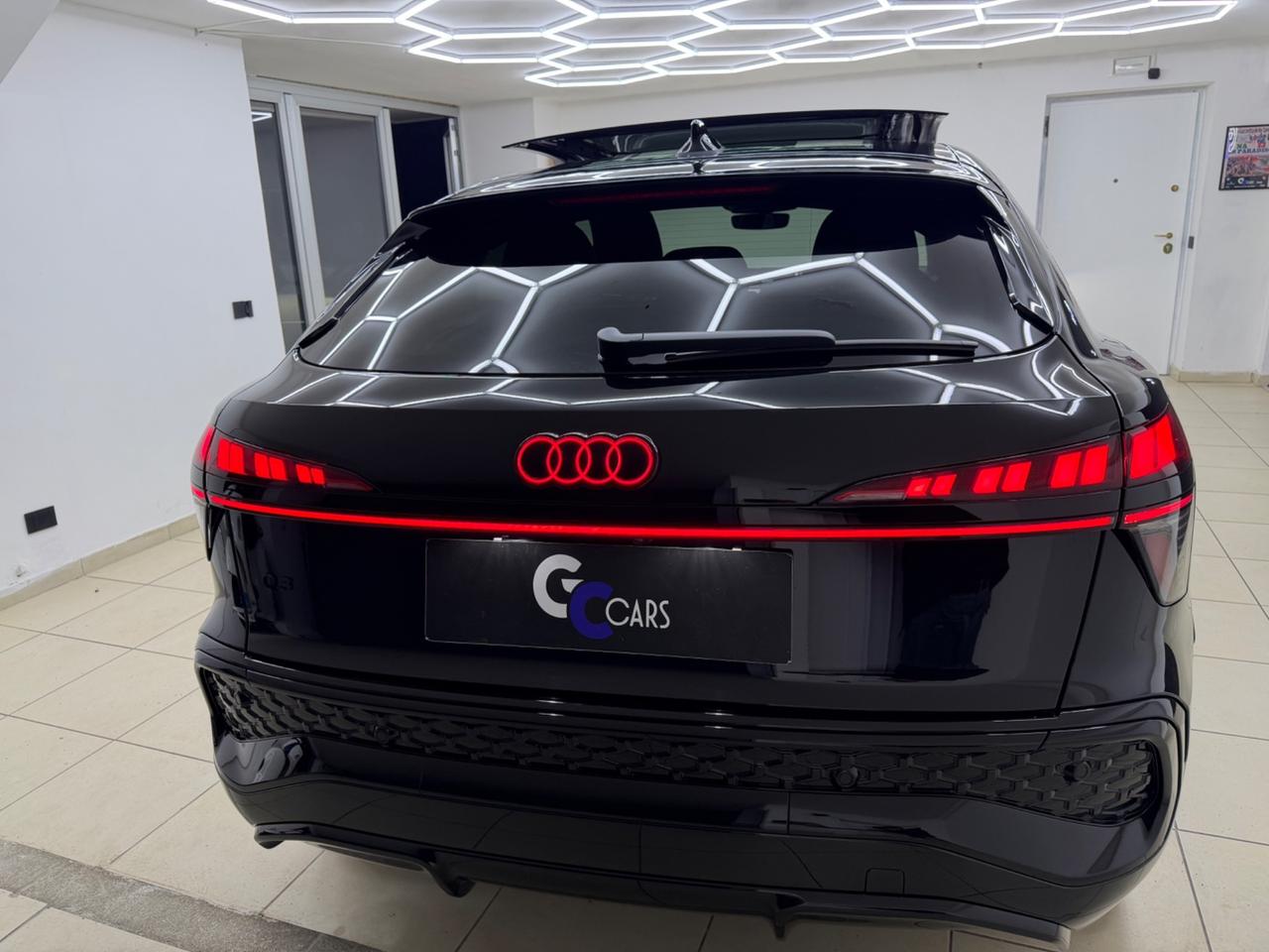 Audi Q3 SPB NEW MODEL 35 TDI S LINE KM0