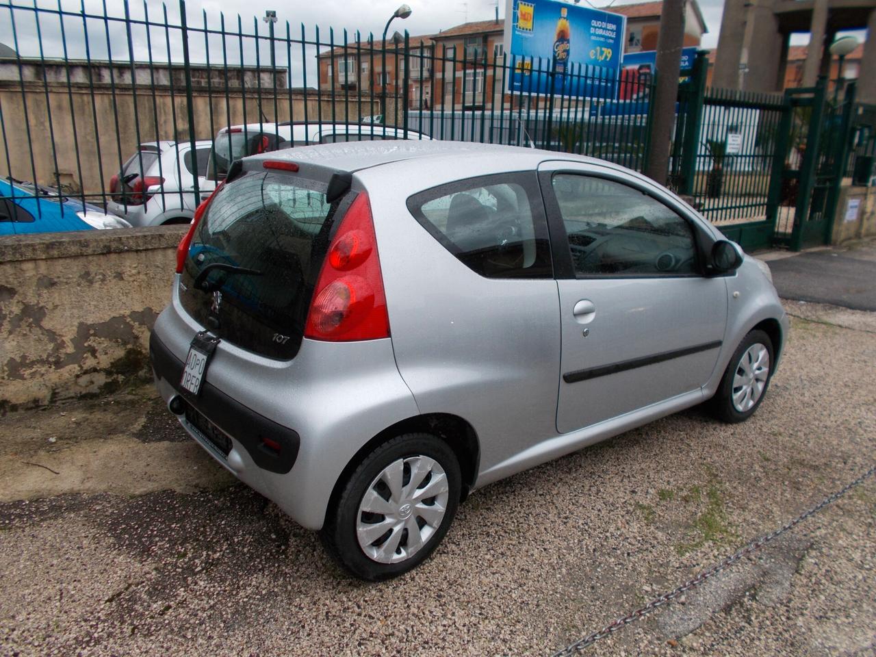 Peugeot 107 1.0 68CV 3p. Plaisir