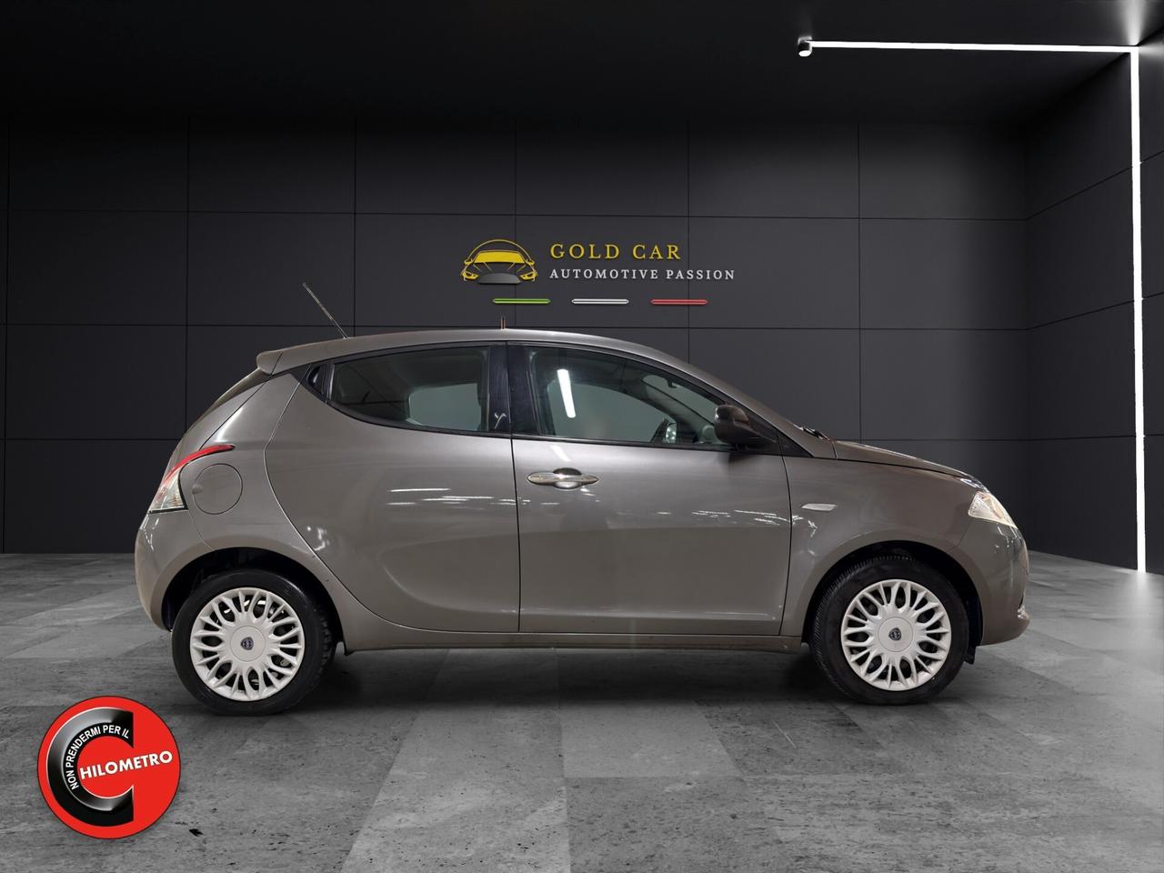 Lancia Ypsilon 1.2 69 CV 5 porte Platinum