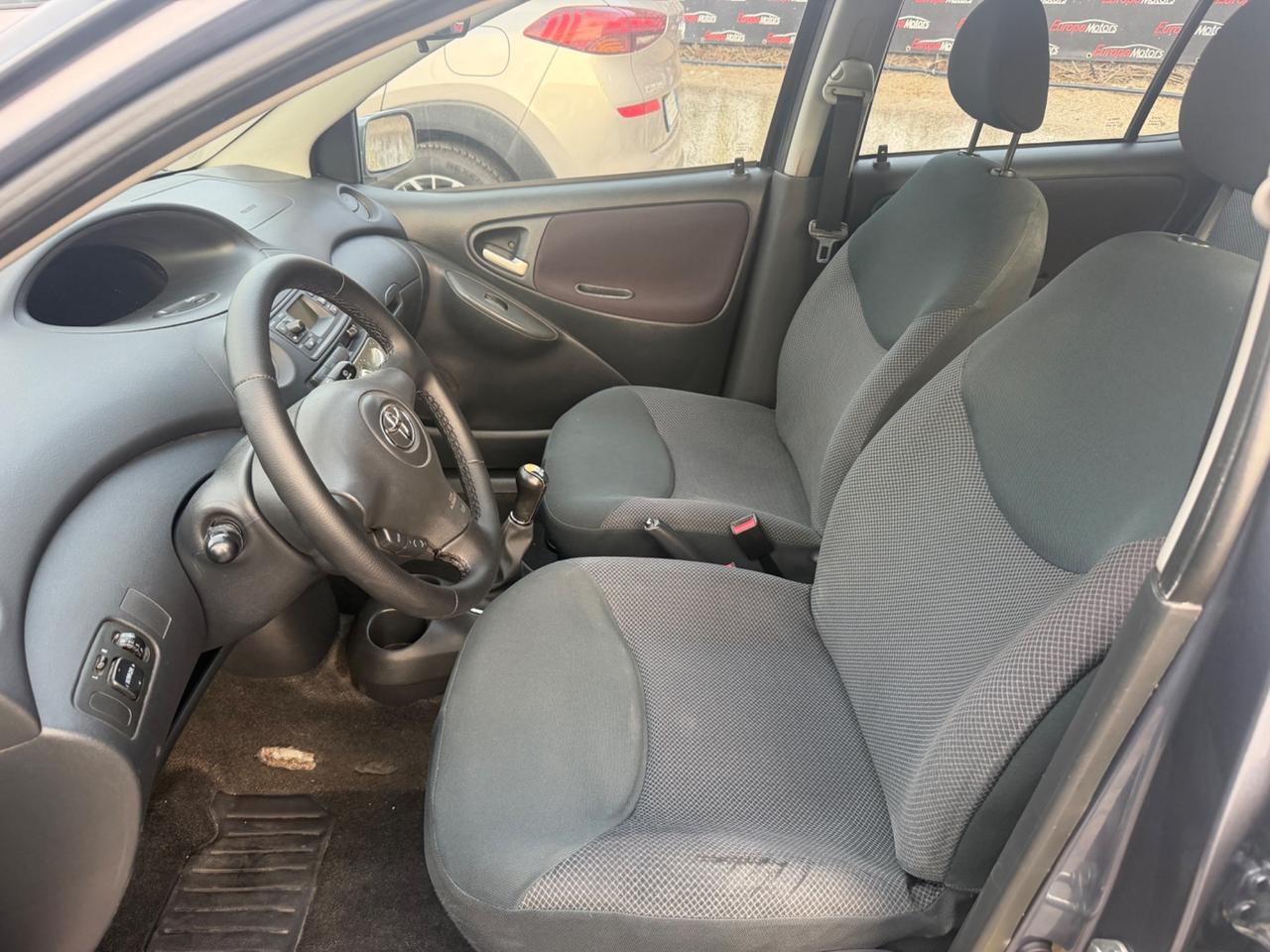 Toyota Yaris 1.0i 16V cat 5 porte Sol Blue