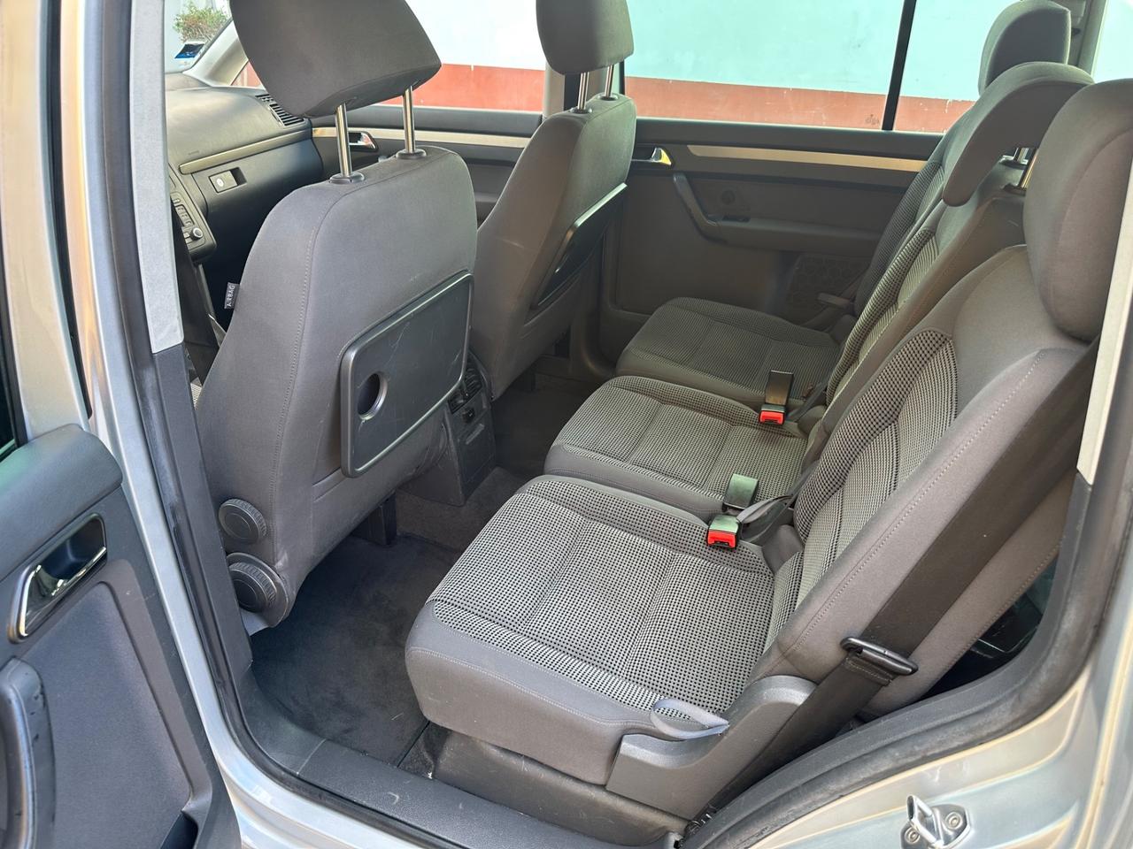 Volkswagen Touran 2.0 TDI Highline Gancio T.