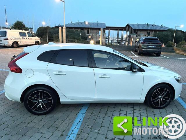 VOLVO V40 2.0 D2 Kinetic my17 120cv