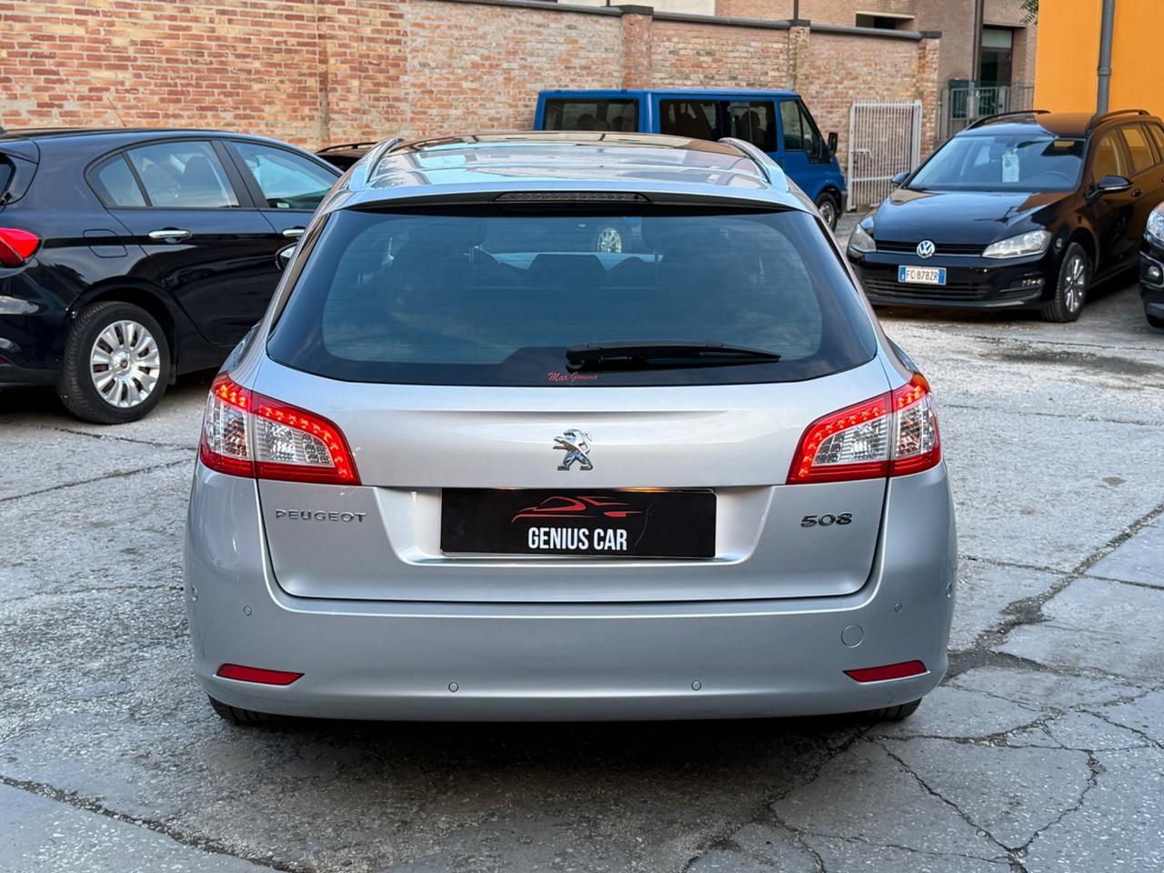 Peugeot 508 BlueHDi 180 EAT6 S&S SW Allure