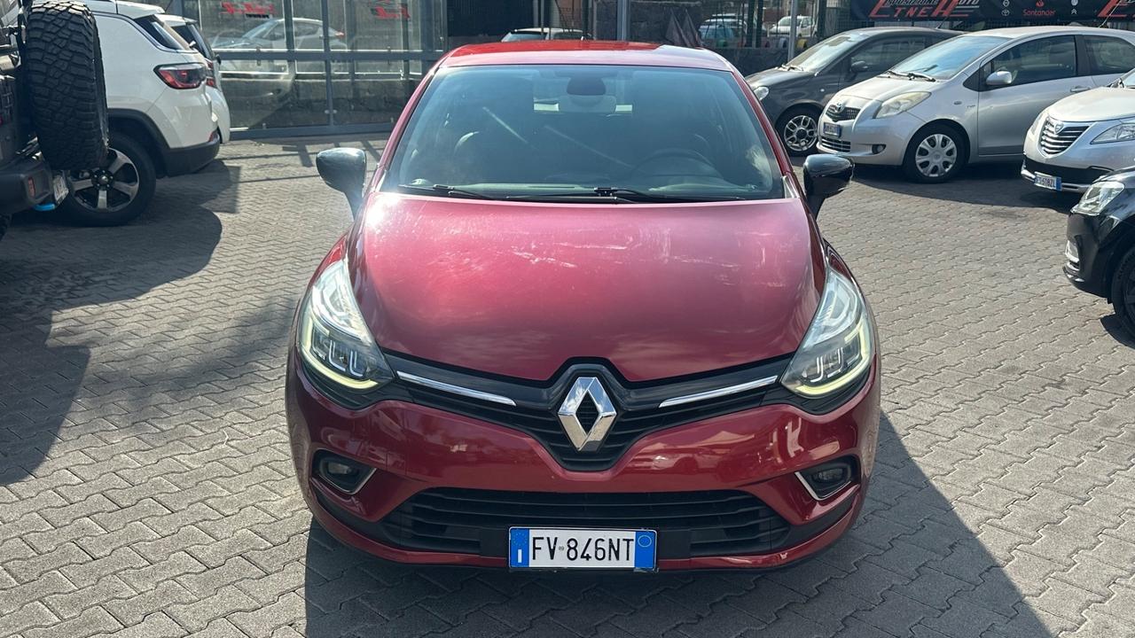 Renault Clio dCi 8V 75 CV 5 porte Moschino Life