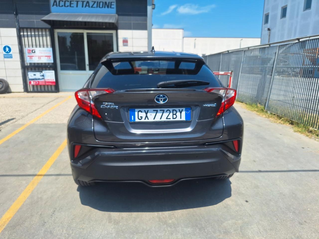 Toyota C-HR 1.8 Hybrid E-CVT Lounge