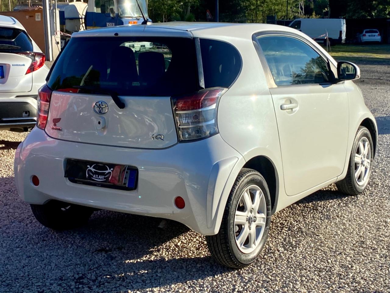 Toyota iQ 1.0 CVT Lounge