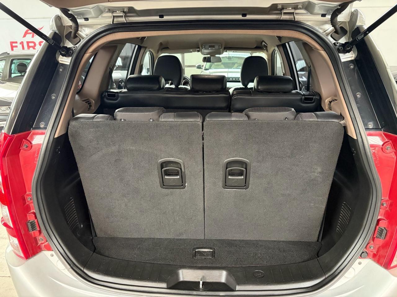 Mahindra XUV500 2.2 16V AWD W8