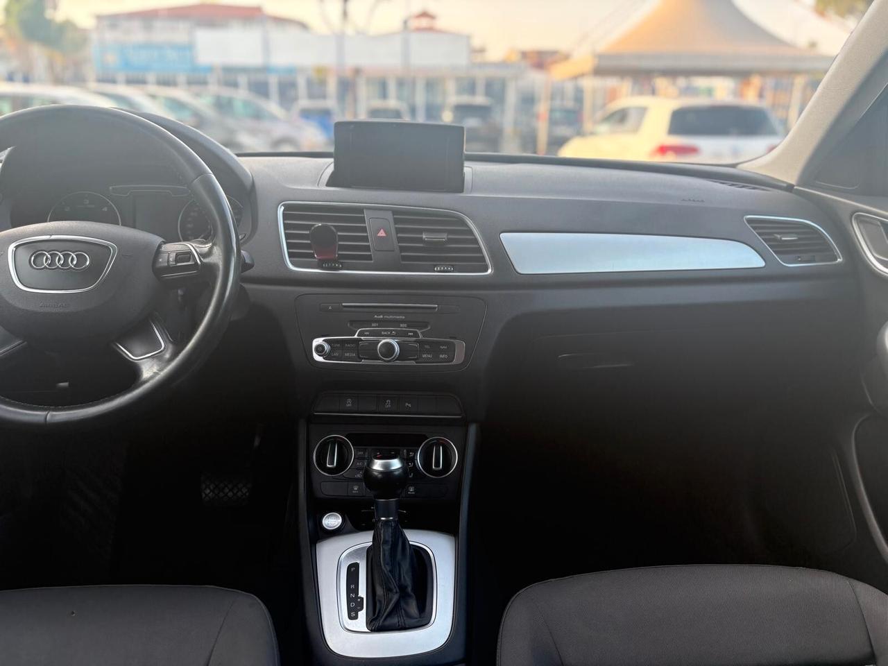 Audi Q3 2.0 TDI 120 CV S tronic Business