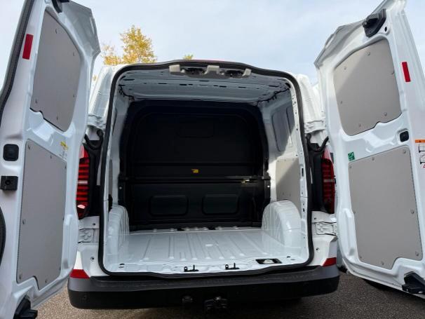 VOLKSWAGEN Transporter T7 Transporter 32 kombi 2.0 tdi 110cv