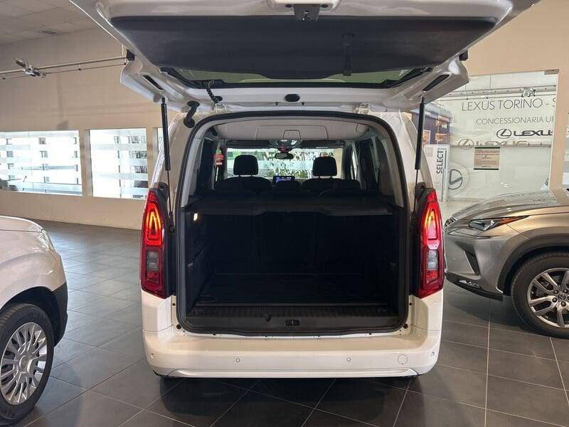 Toyota Proace City Verso 1.2 130CV S&S Short A/T Luxury
