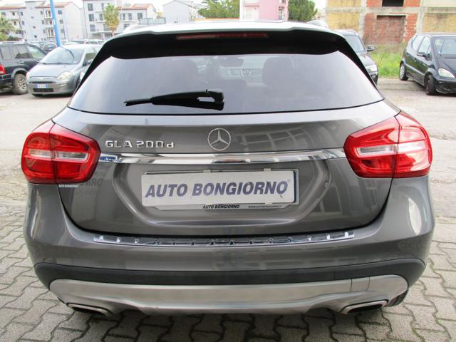 MERCEDES-BENZ GLA 200 d Automatic Sport