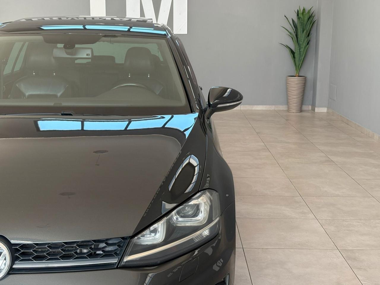 Volkswagen Golf GTI 2.0 TDI DSG 5p. Highline BlueMotion Technology