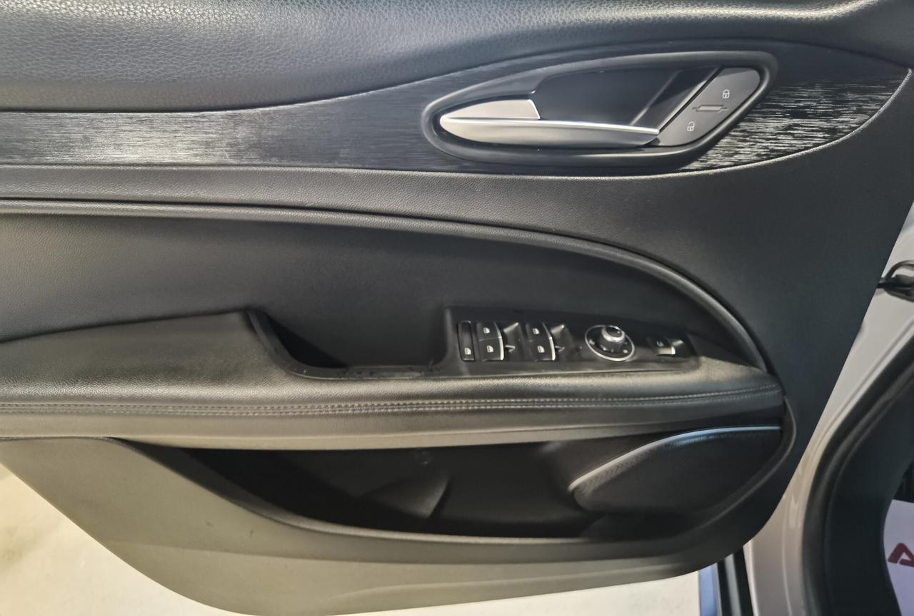 Alfa Romeo Stelvio 2.2 TD AT8 Q4 Super Business