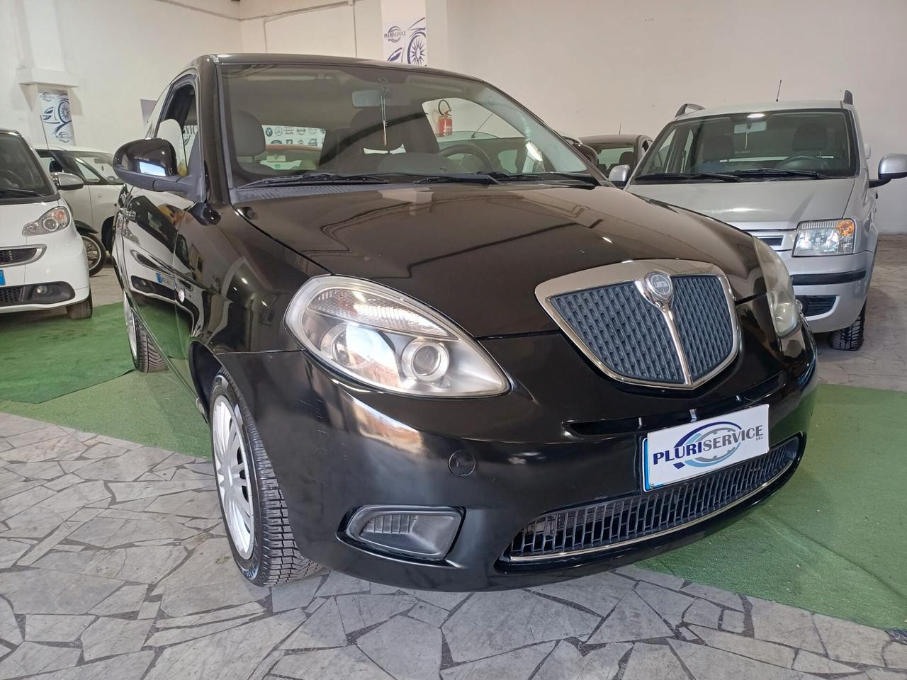 Lancia Ypsilon 1.2 Benzina Diva - 2011