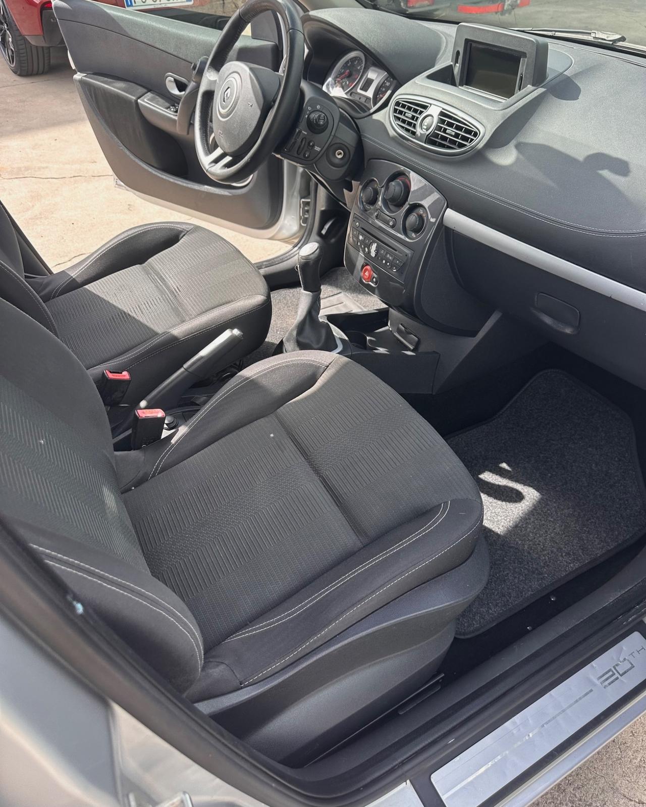 Renault Clio 1.5 dCi 75CV 5 porte Dynamique 2011
