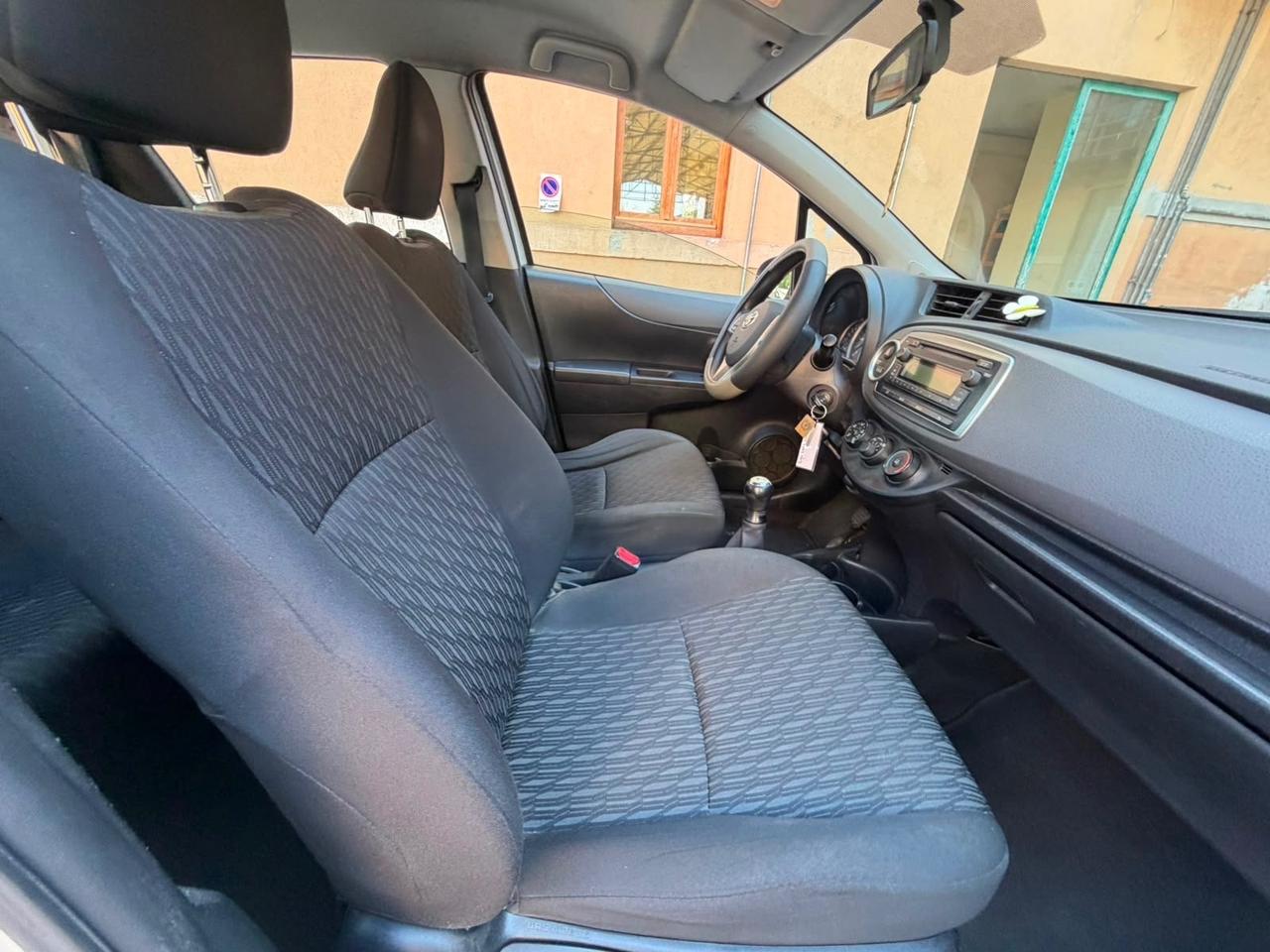 Toyota Yaris 1.0 5 porte Active