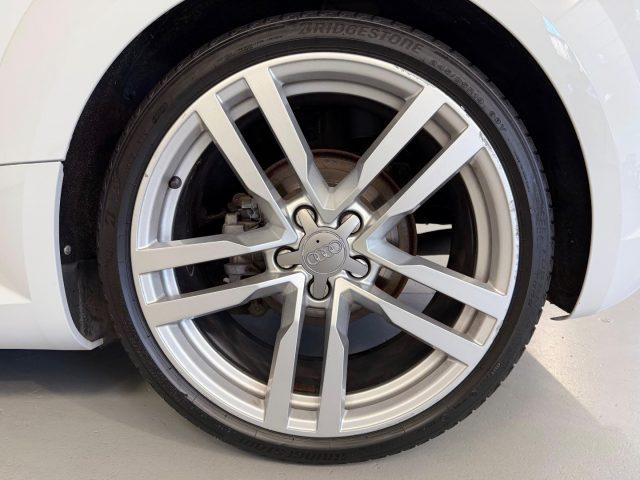 AUDI TT Coupé 2.0 TDI ultra Sline S Line