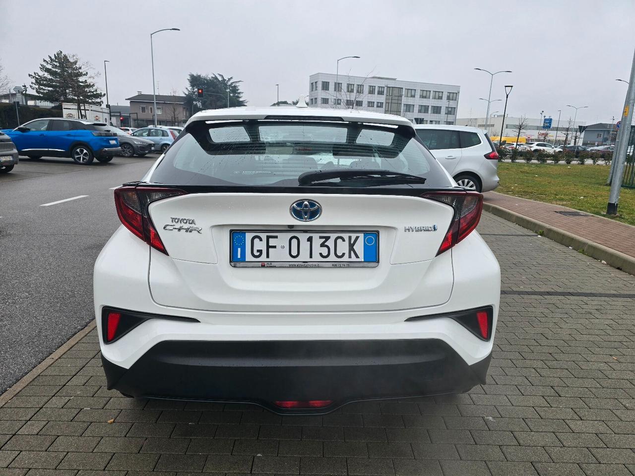 Toyota C-HR 1.8 Hybrid E-CVT Business