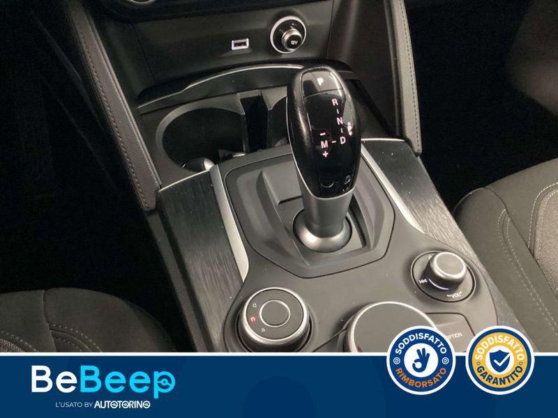 Alfa Romeo Stelvio 2.2 T BUSINESS Q4 190CV AUTO MY19