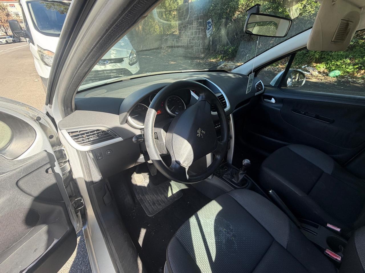 Peugeot 207 gpl 5porte manuale