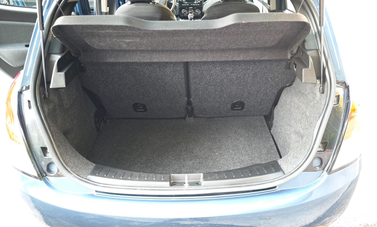 PARI A NUOVA YPSILON 1.0HYBRID 10/2023 KM 39.000