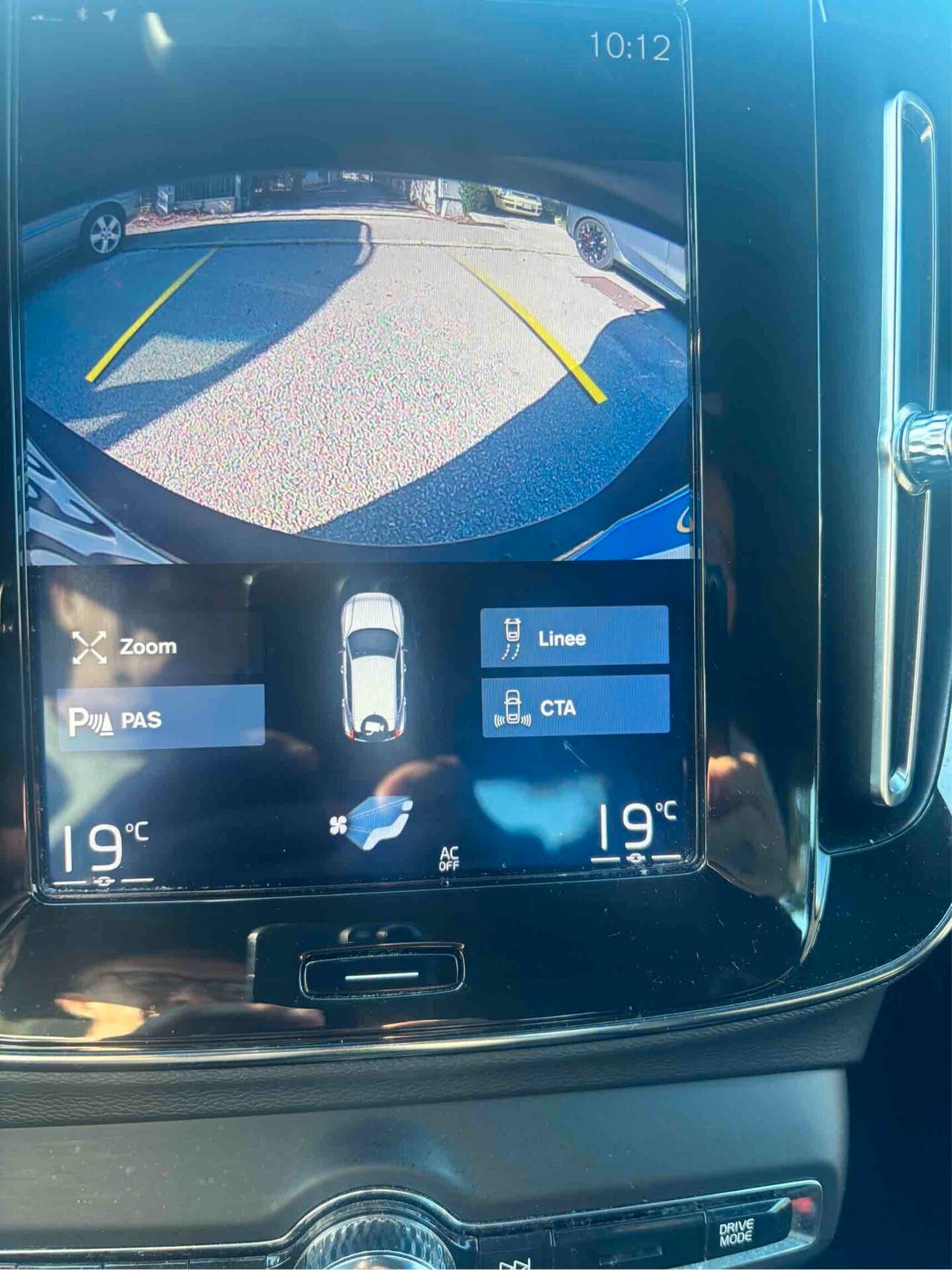 Volvo XC40 T3 R-design