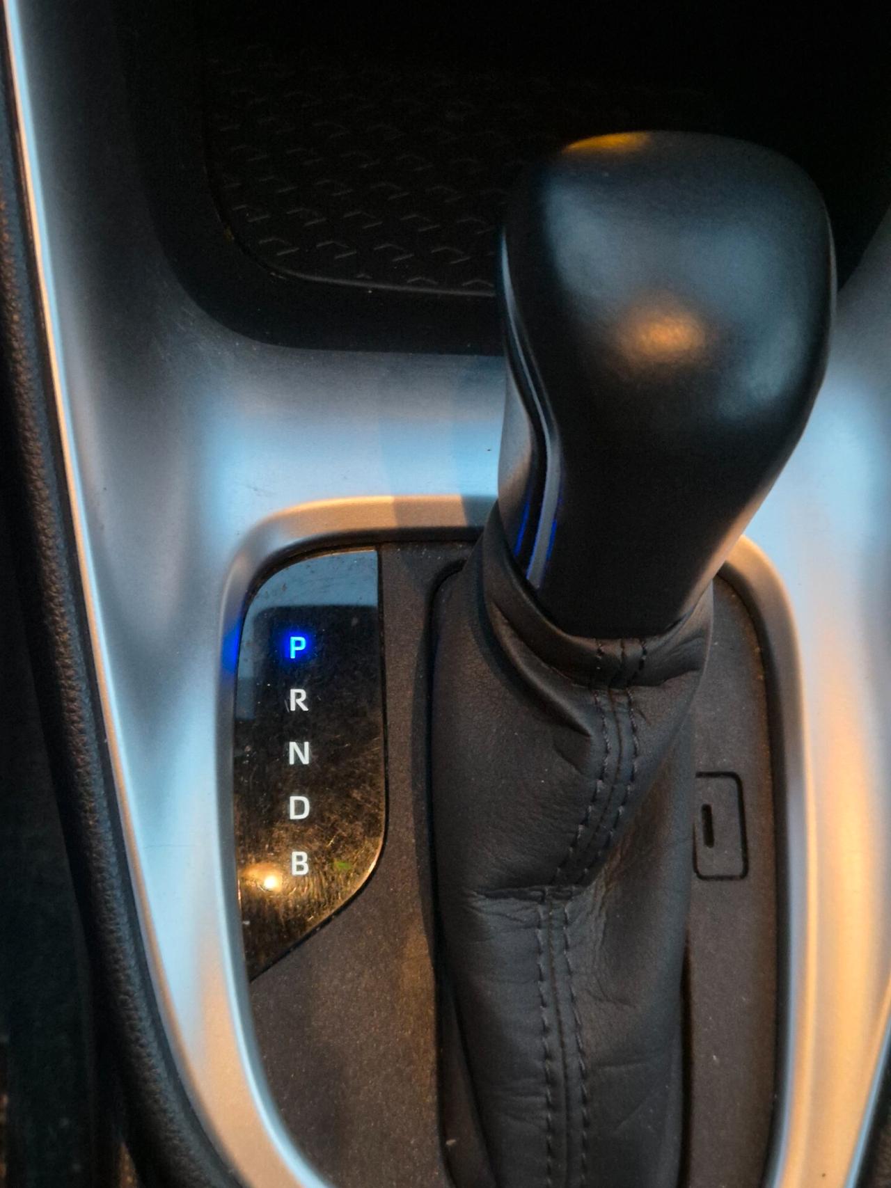 Toyota Yaris 1.5 Full Hybrid 5 porte Trend