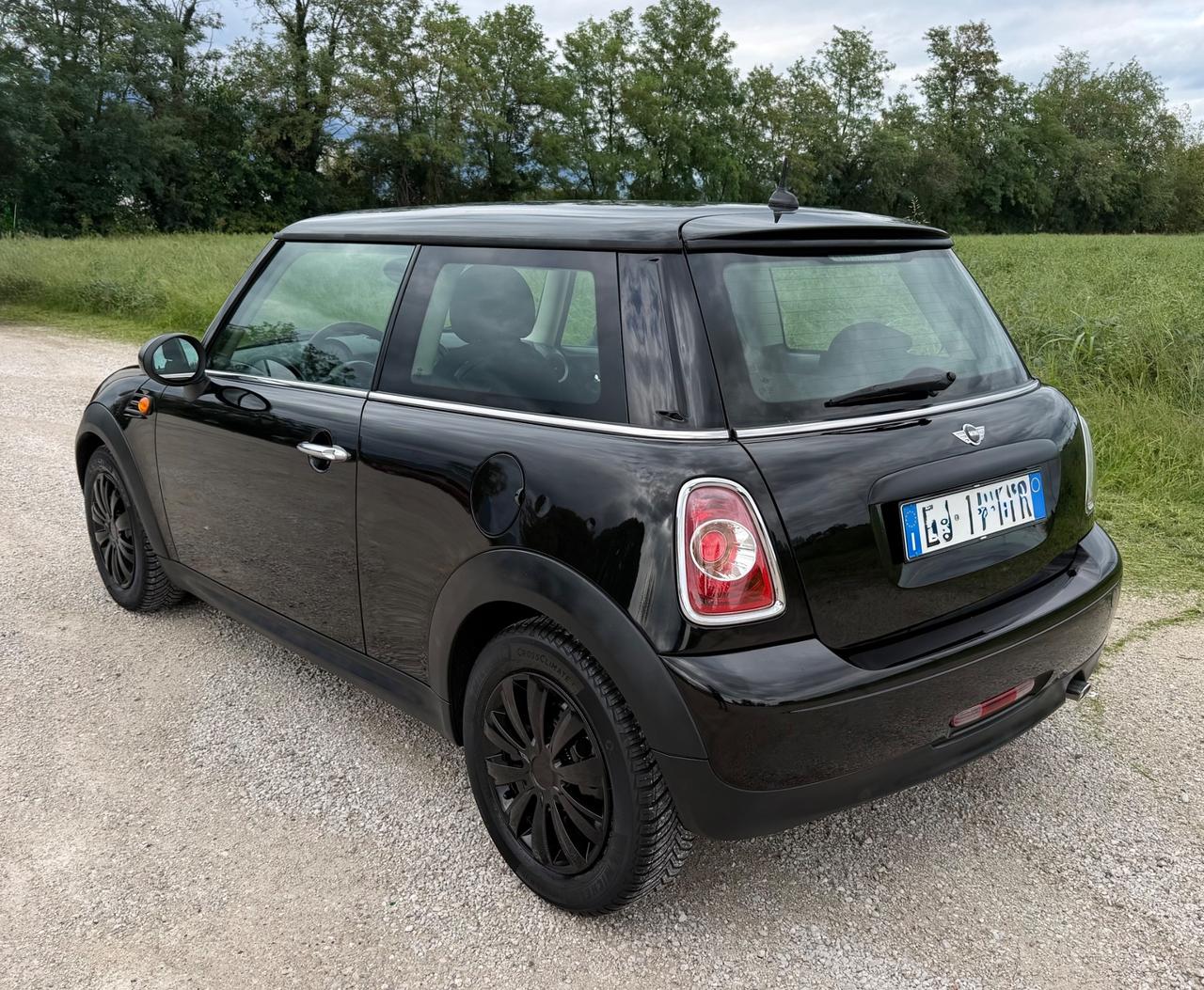 MINI COOPER ONE 1.6 BENZINA NEOPATENTATi R56