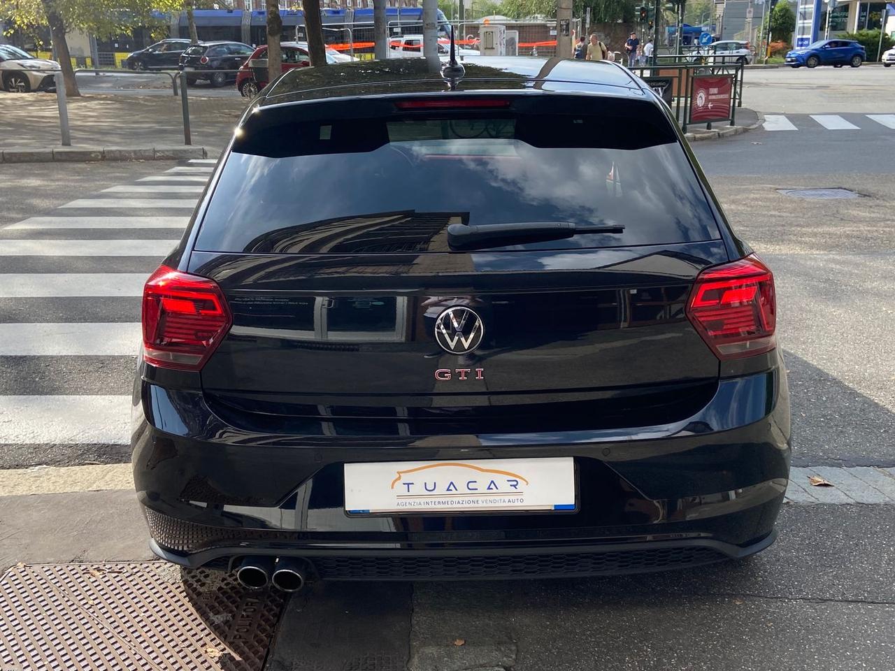 Volkswagen Polo GTI Sport 2.0 TSI GTI #12134