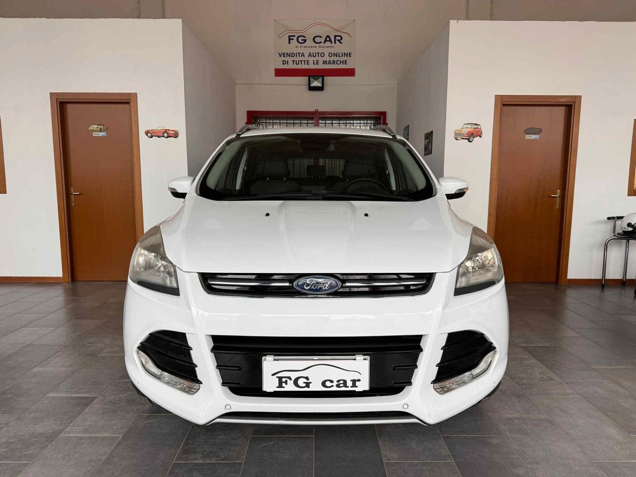 Ford Kuga 2.0 TDCI 150 CV S&S 4WD Powershift Titanium