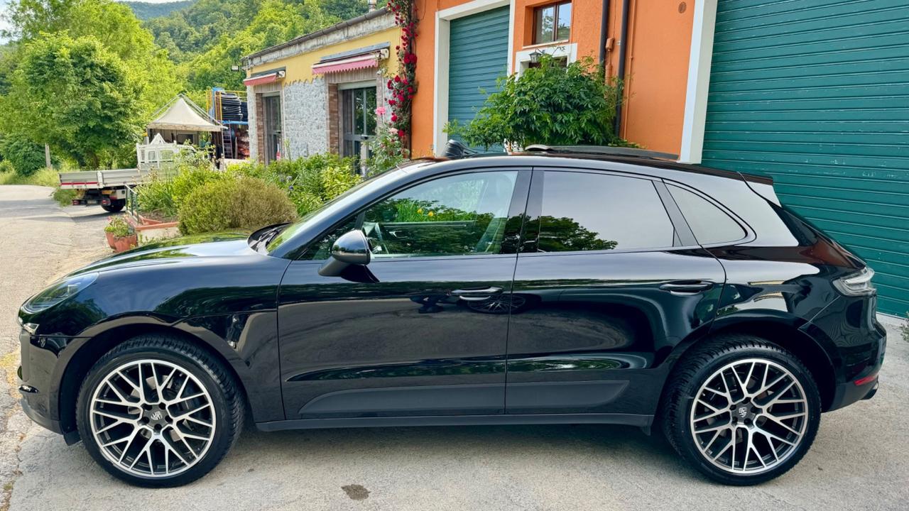 Porsche Macan 2.0 245cv