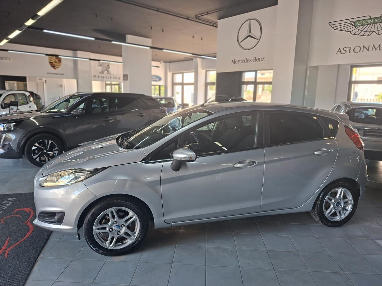 Ford Fiesta 1.5 TDCi 75CV 5 porte Titanium
