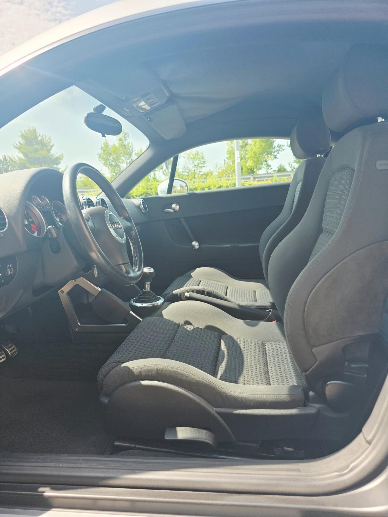 Audi TT coupe' 77.000 km UniPro Top Conditions