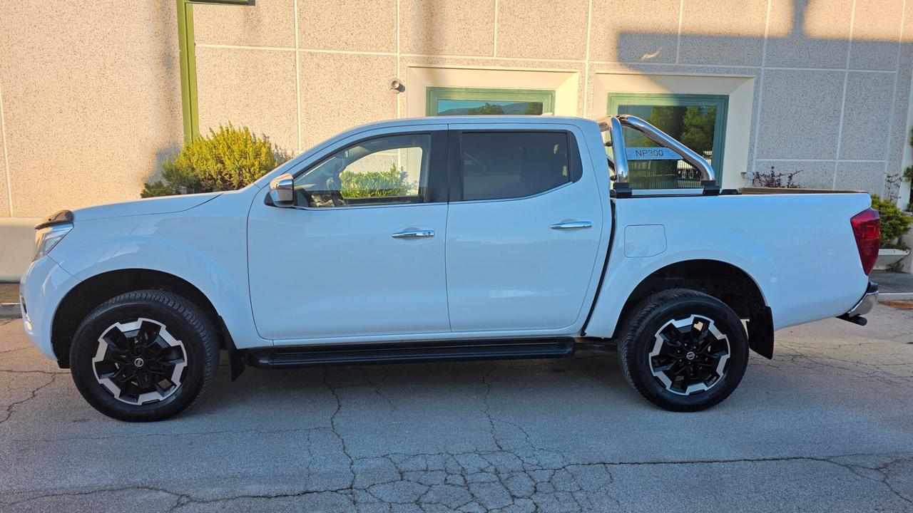 Nissan Navara 2.3 autocarro garanzia fatturabile