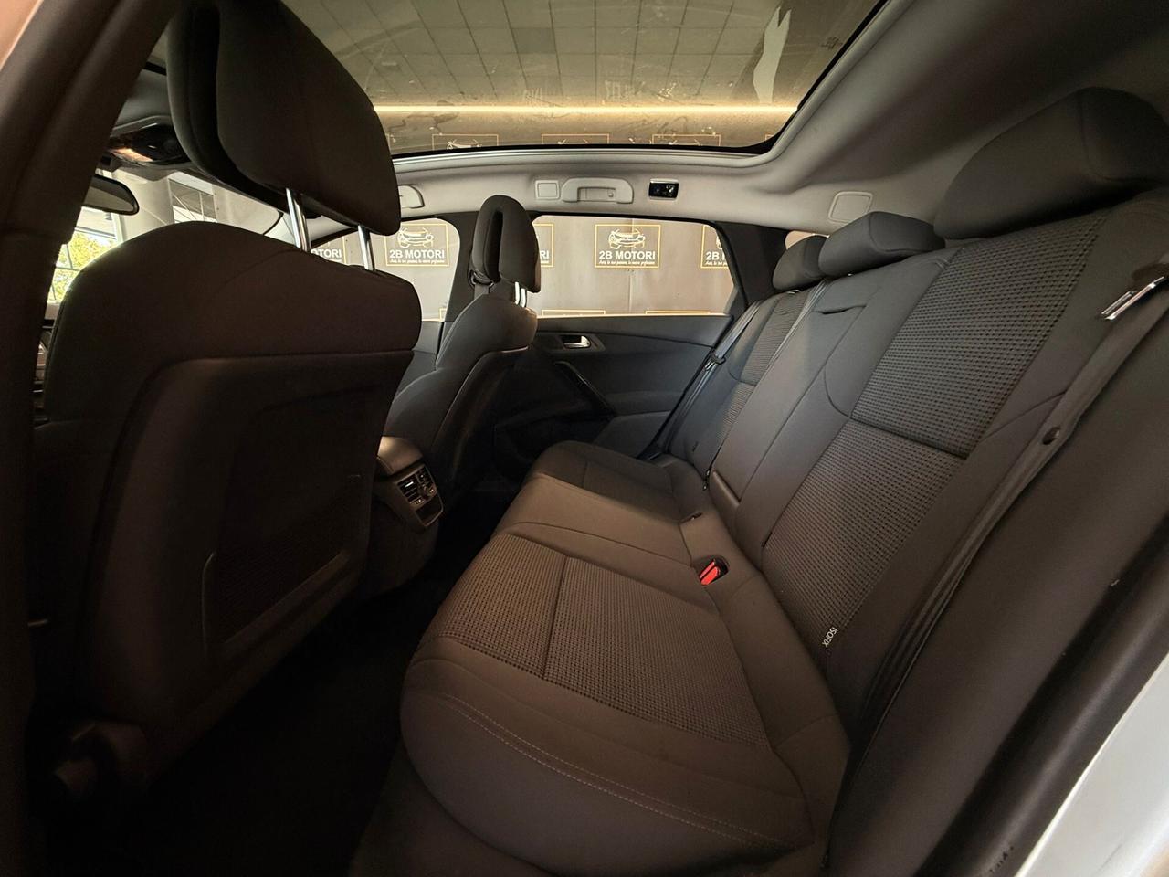 Peugeot 508 BlueHDi 120 EAT6 S&S SW Allure