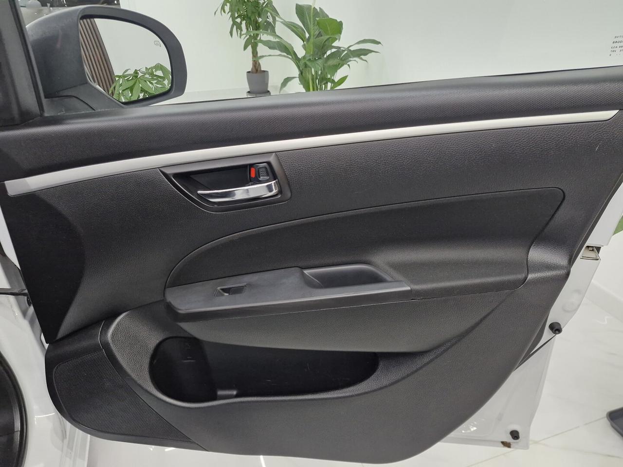 SUZUKI SWIFT 1.2 VVT 4WD GPL ANNO 2013