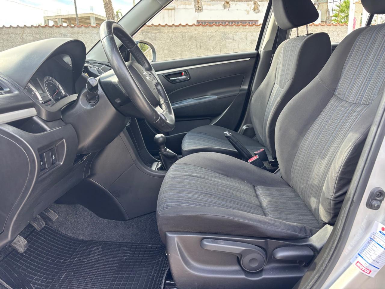 SUZUKI SWIFT 1.3 DDIS B-TOP BI COLOR PERFETTA