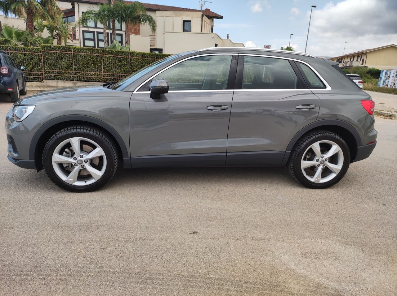 Audi Q3 40 TDI quattro S tronic Business Advanced