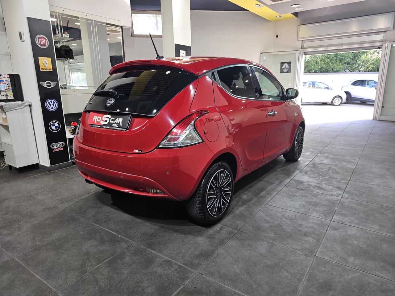 Lancia Ypsilon 1.2 69cv Ecochic GPL Gold