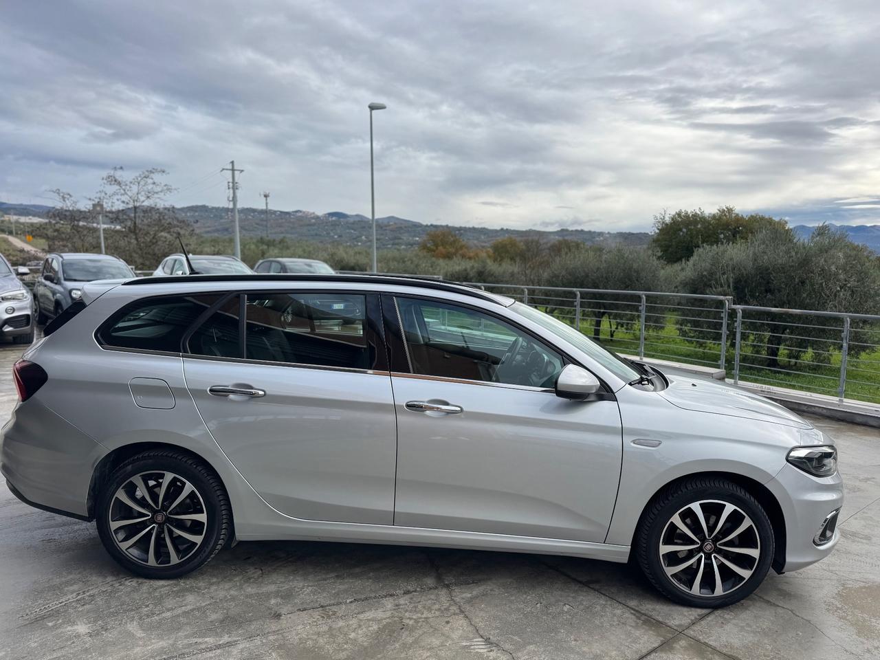 Fiat Tipo 1.6 Mjt S&S SW Lounge