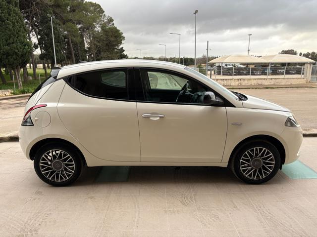 LANCIA Ypsilon 1.0 FireFly 5 porte S&S Hybrid Gold 5 posti