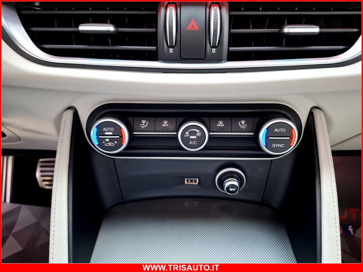 ALFA ROMEO Stelvio 2.2 TD At8 Q4 Executive (TETTO PANORAMICO APRIBILE)