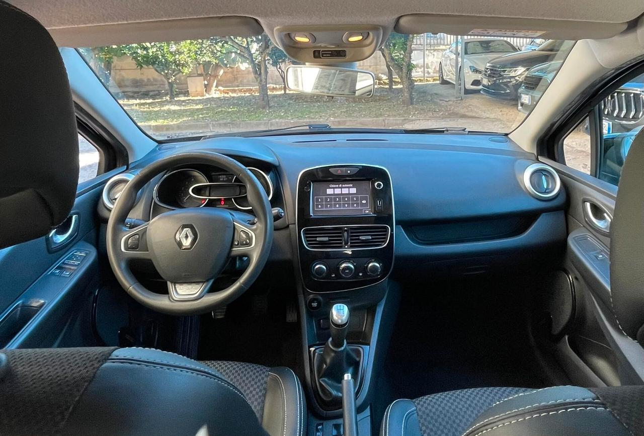 Renault Clio 1.5 dCi 90 CV 5p Duel