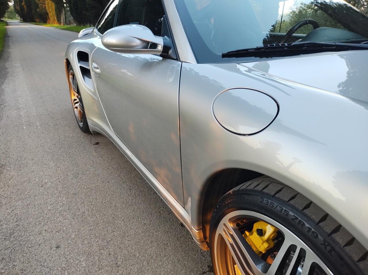 Porsche 911 Turbo Coupé carboceramici